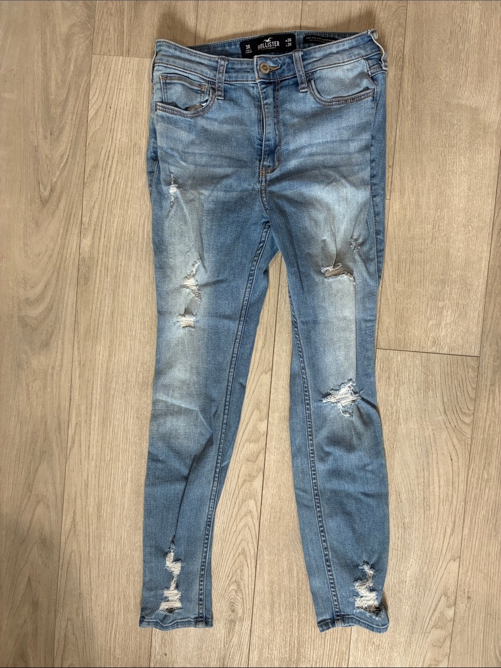 Hollister Women's Medium Blue Distressed Skinny Jeans